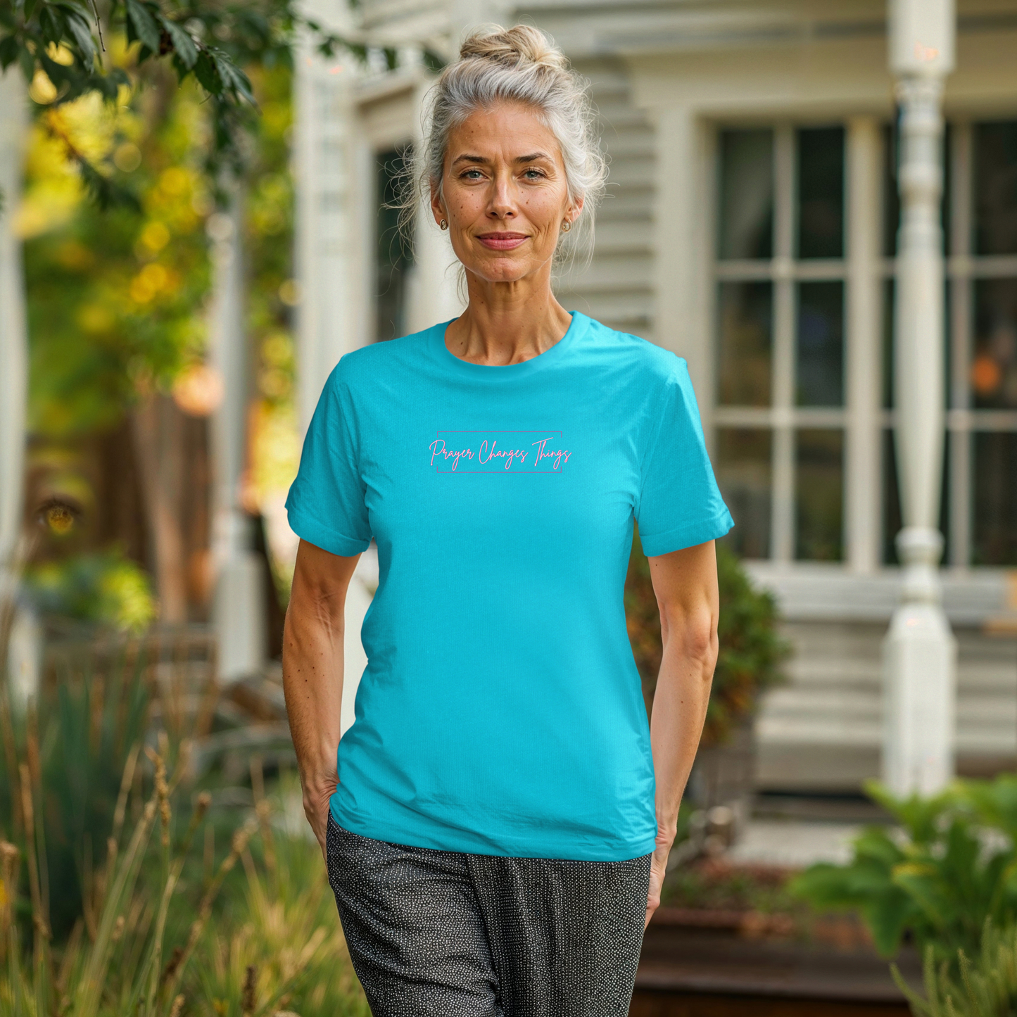 Calligraphy Casual "Prayer Changes Things" - Inspirational Unisex T-Shirt