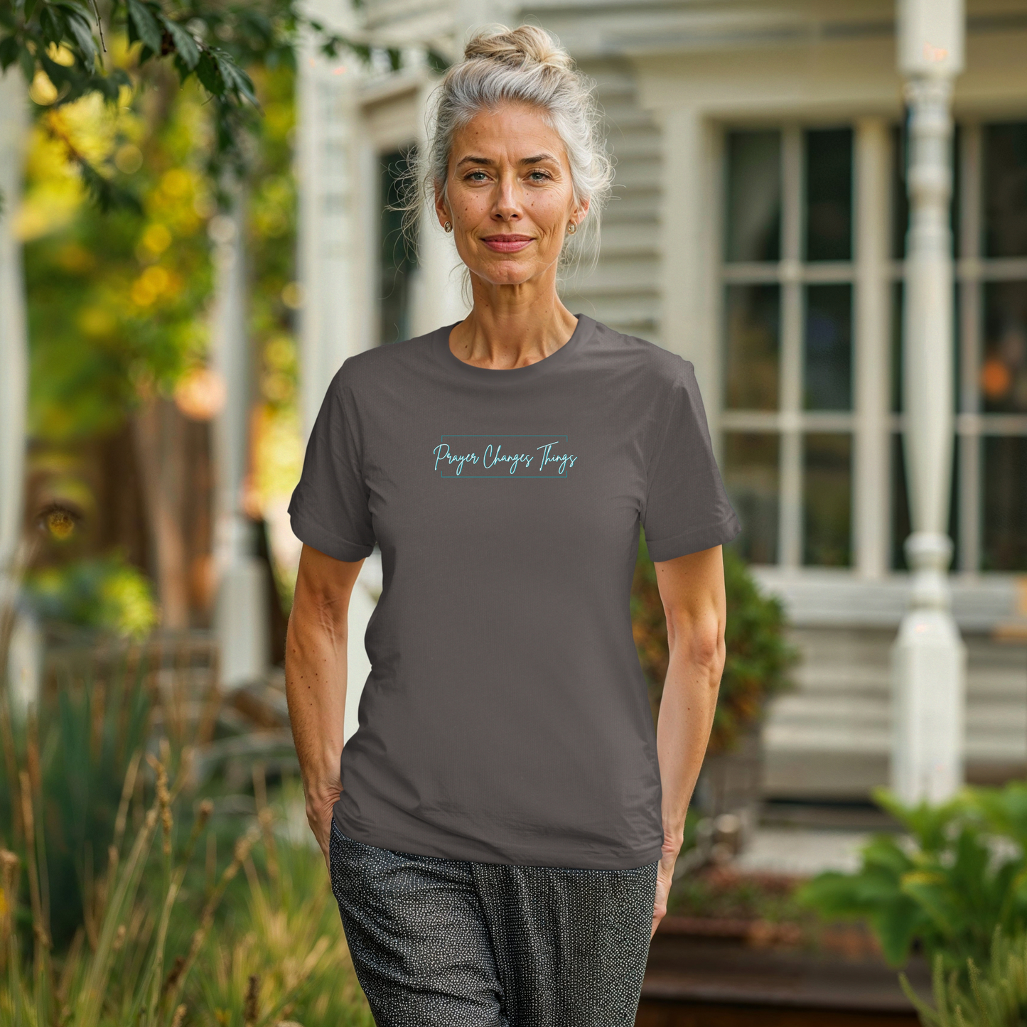 Calligraphy Casual "Prayer Changes Things" - Inspirational Unisex T-Shirt