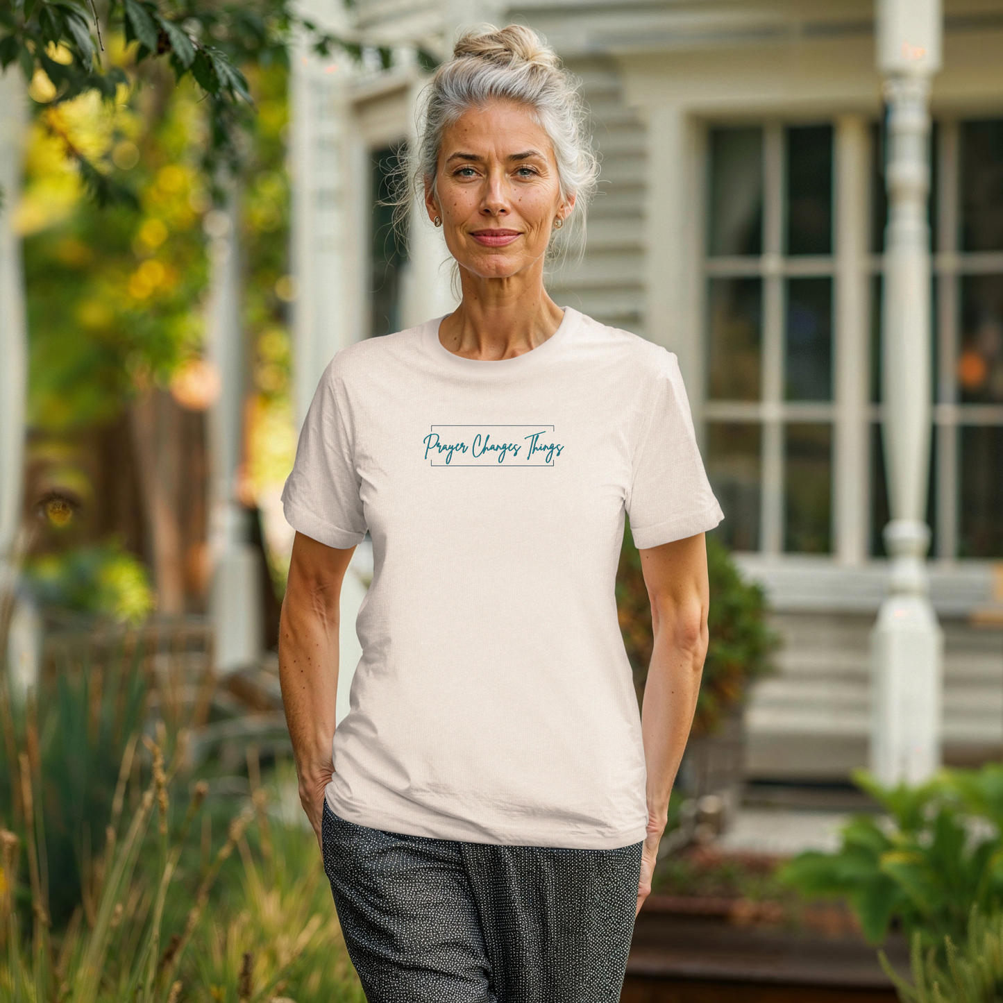 Calligraphy Casual "Prayer Changes Things" - Inspirational Unisex T-Shirt
