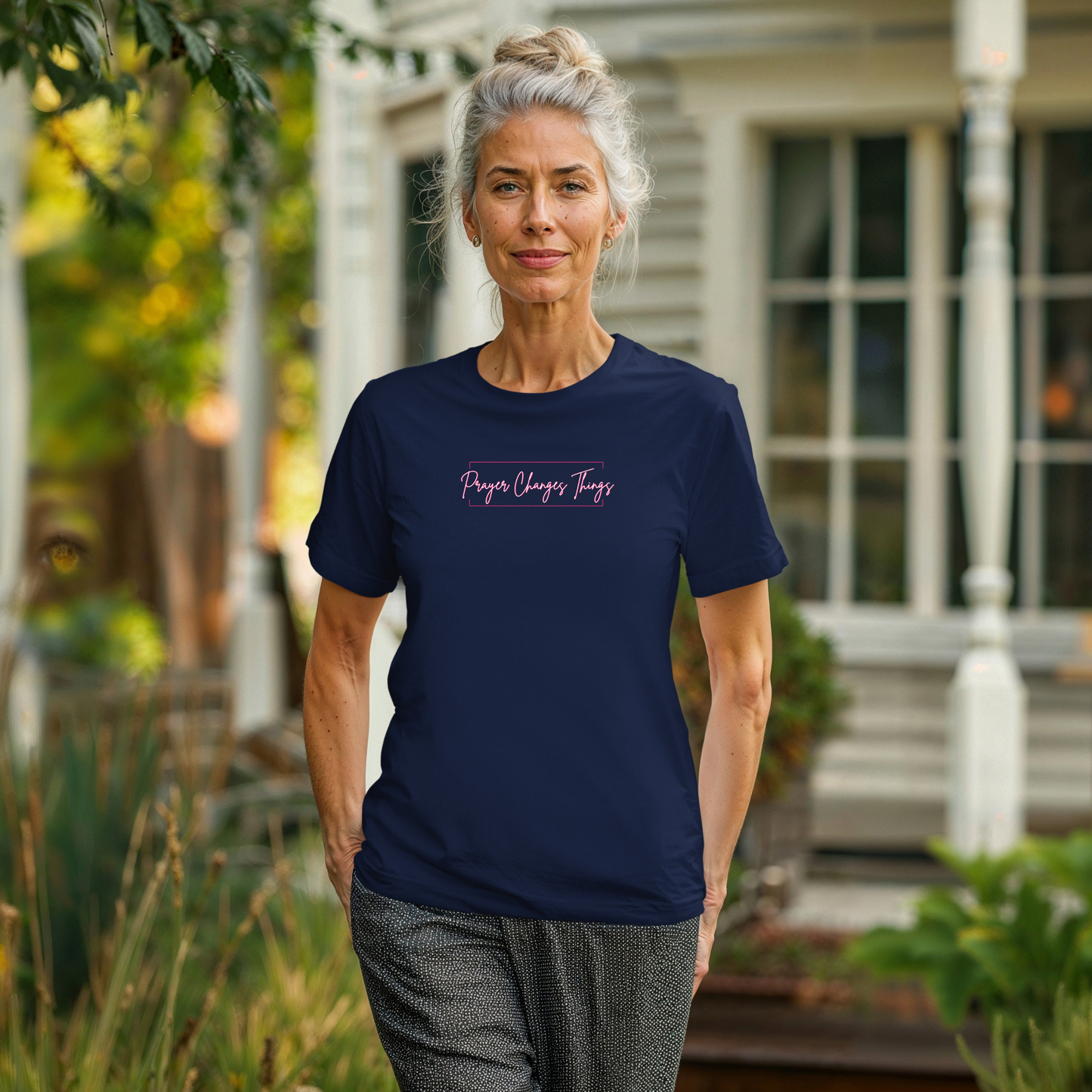 Calligraphy Casual "Prayer Changes Things" - Inspirational Unisex T-Shirt