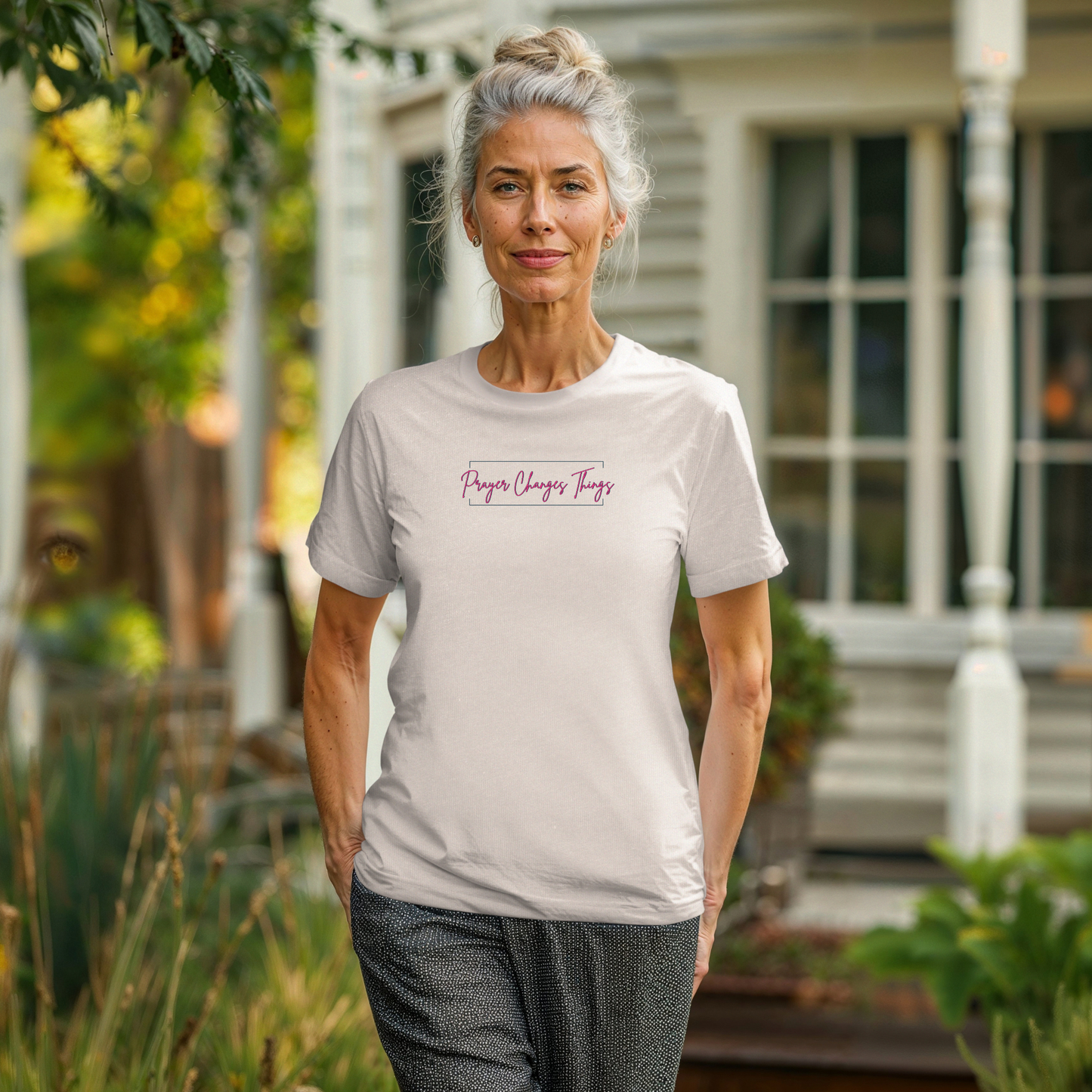 Calligraphy Casual "Prayer Changes Things" - Inspirational Unisex T-Shirt