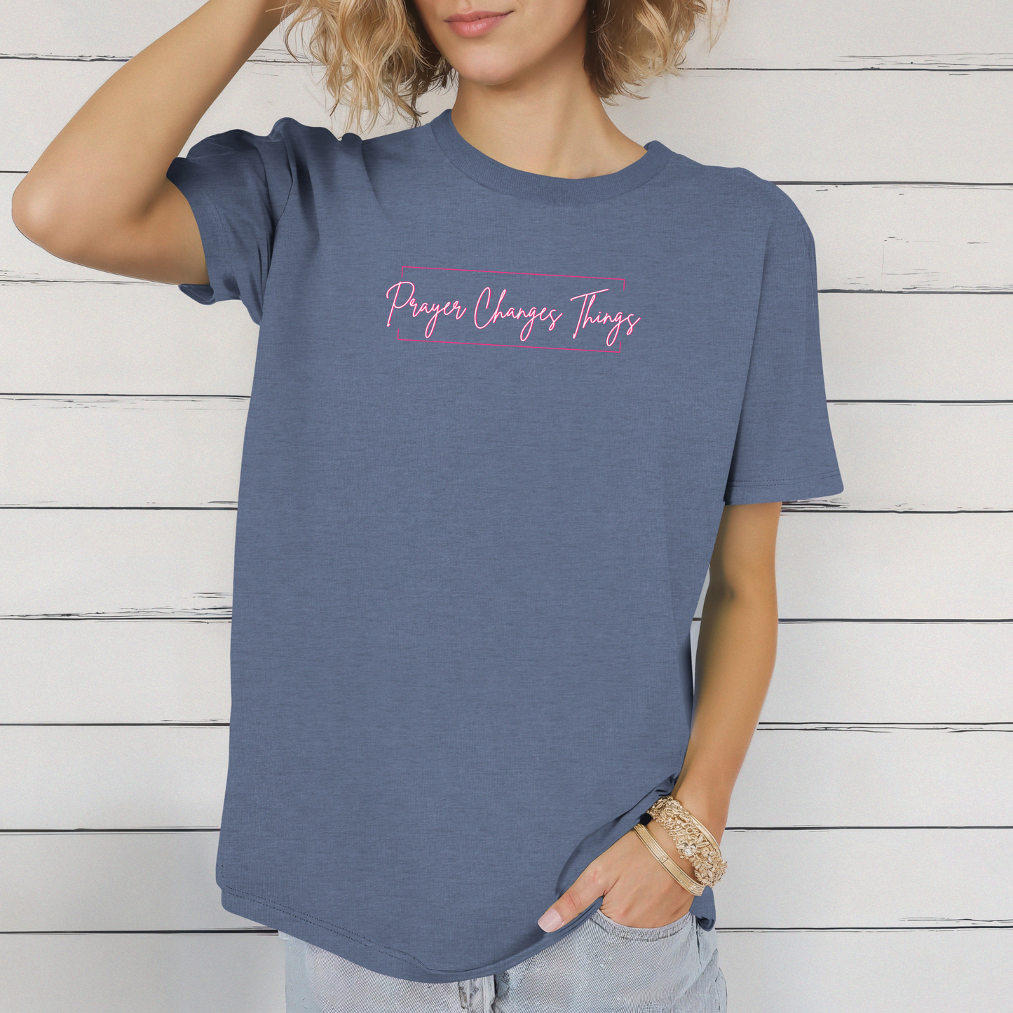 Calligraphy Casual "Prayer Changes Things" - Inspirational Unisex T-Shirt